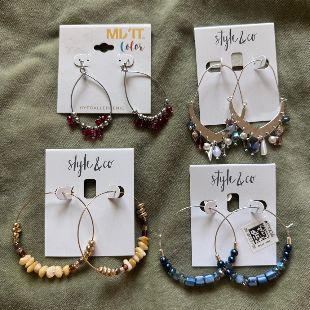 NWT Bundle of 4 Dangly Beaded Earrings ✨